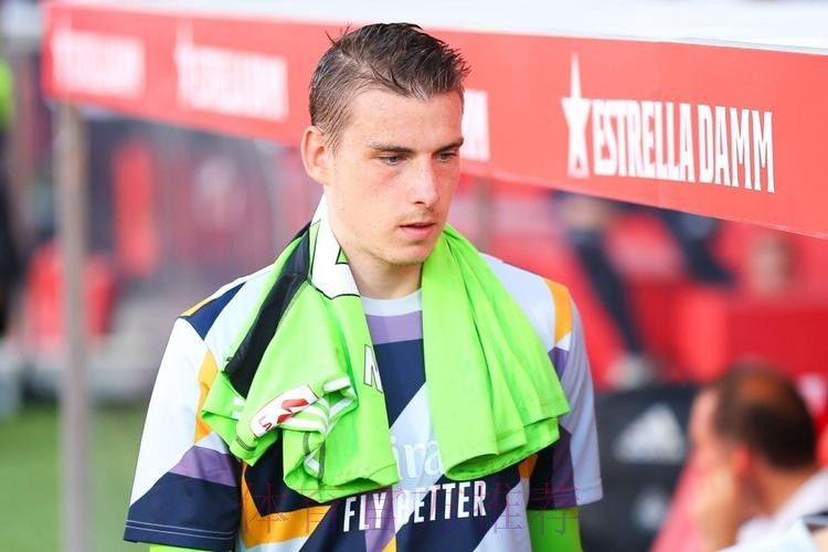 皇马门将卢宁对缺少机会感到失望 合同明年到期